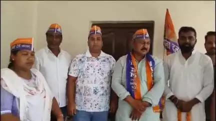 चकिया: अपना दल (एस) पार्टी ने चकिया क्षेत्र के बरौझी के रहने वाले प्रभात पटेल को सहकारिता मंच का राष्ट्रीय अध्यक्ष बनाया