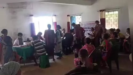 नोआमुंडी: दूधबिला पंचायत भवन में प्रखंड स्तरीय शिविर का आयोजन किया गया