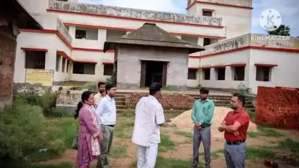 नवादा: जिला पंचायती राज पदाधिकारी ने पंचायत सरकार भवन निर्माण कार्य का किया स्थलीय निरीक्षण