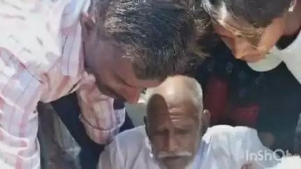 नानपारा: ककरी मोड पर पिकअप और मोटरसाइकिल के आमने-सामने टक्कर में बाइक सवार दंपत्ति घायल