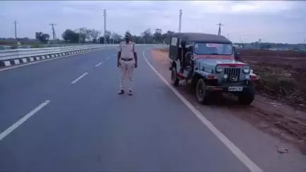 పారుమంచాల చెక్పోస్ట్ సమీపంలోని: 340 c నేషనల్ హైవే మలుపు వద్ద ఆటో పల్టీ  ఒకరి మృతి ముగ్గురికి తీవ్ర గాయాలు