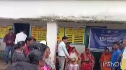 कुचाई: रोलाहातु पंचायत में धरती आबा जनजातीय ग्राम उत्कर्ष अभियान के तहत विशेष शिविर का आयोजन