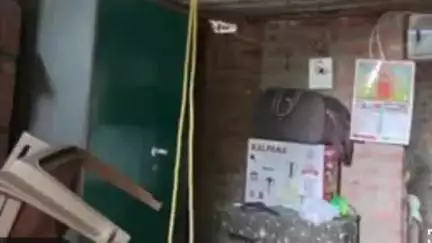 యర్రగొండపాలెం: గుర్రపుశాల గ్రామంలో ఓ వ్యక్తి ఇంట్లో ఎవరు లేని సమయంలో ఉరివేసుకుని ఆత్మహత్య