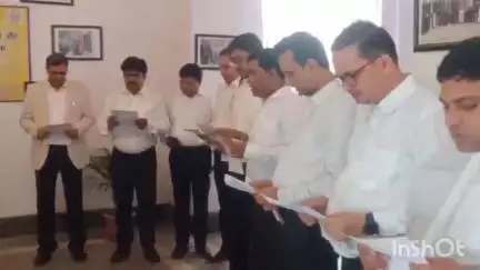 मुशहरी: मुजफ्फरपुर कोर्ट में नशा मुक्ति दिवस पर न्यायाधीश, अधिवक्ता व कर्मियों ने नशा न करने की शपथ ली