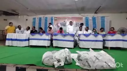 চুঁচুড়া-মগরা: একুশে জুলাই নিয়ে ব্যান্ডেলের দেবানন্দপুর এ প্রস্তুতি সভা করল বিধায়ক