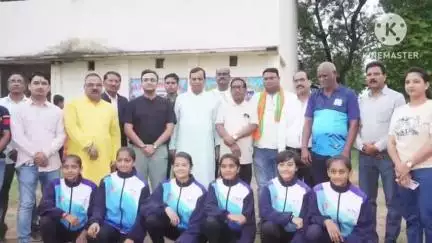 बलौदाबाज़ार: भाटापारा नगर में शासकीय गजानंद महाविद्यालय में आयोजित खेल प्रतियोगिता में शामिल हुए पूर्व MLA शिवरतन शर्मा