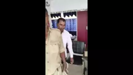 घाट कुसुंभा: कोरमा थाना क्षेत्र से शराब के नशे में एक युवक गिरफ्तार, न्यायालय भेजा गया