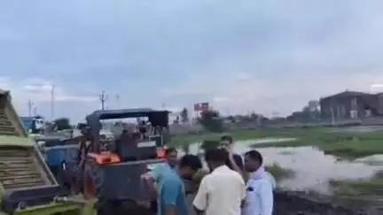 बीसलपुर: बीसलपुर में नायब तहसीलदार ने अवैध खनन पर की कार्रवाई, दो डंपर, एक ट्रैक्टर ट्राली और एक मॉड्यूलर मशीन की गई सीज