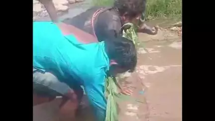 ଆସିକା: ଖରିଗୁମା ଦୁଇ ଦଳିତ ବ୍ୟକ୍ତି କୁ ଗାଁ ଦାଣ୍ଡରେ ନିର୍ଯାତନା ଅଭିଯୋଗ ରେ ଆଉ ଜଣେ ବ୍ୟକ୍ତି ଗିରଫ,ସୂଚନା ଦେଲେ ଆସିକା ଏସ୍ଡ଼ିପିଓ
