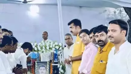 मोतिहारी: वरिष्ठ भाजपा नेता स्वर्गीय अरुण सिंह के श्राद्ध कर्म में भाजपा जिला अध्यक्ष ने दी श्रद्धांजलि