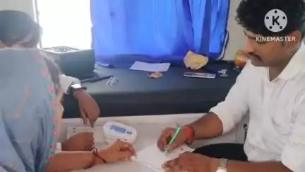 पकरीबरावां: दत्तरौल पंचायत के कचना में हेल्थ कैंप का आयोजन, लोगों का किया गया निःशुल्क इलाज