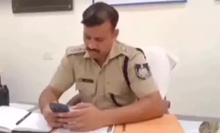 घाटीगांव: मोहना पुलिस ने एक आरोपी को अवैध शराब के साथ गिरफ्तार किया