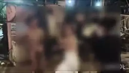 कोल: मालगोदाम में बसों में मांगने को लेकर किन्नर समाज के दो गुटों में झगड़ा, नग्न होकर की मारपीट, रोड किया जाम