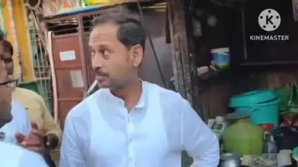 పట్టణంలోని 20వ వార్డులో  మన ఇంటికి మన ఎమ్మెల్యే కార్యక్రమం లో పాల్గొన్న ఎమ్మెల్యే కందికుంట వెంకటప్రసాద్