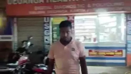 দেগঙ্গা: একটি গাড়ি দুজনের কাছে বিক্রি করার অভিযোগ এক ব্যক্তির বিরুদ্ধে, থানায় অভিযোগ দায়ের