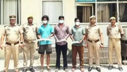 थाना दादरी पुलिस टीम ने मोबाइल फोन स्नेचर/मारपीट की घटना में वांछित 03 अभियुक्त को किया गिरफ्तार।