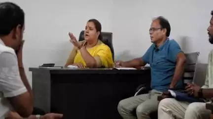 चास: चास में विद्युत आपूर्ति की समस्याओं को लेकर विधायक ने बिजली विभाग के साथ की बैठक