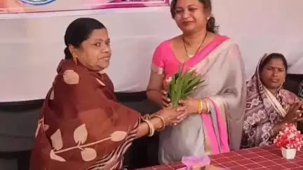 खड़गांव स्थित स्वामी आत्मानंद स्कूल में शाला प्रवेश उत्सव का भव्य आयोजन किया गया