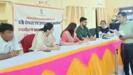 बाड़मेर: ग्राम पंचायत सांवलोर में आयोजित रात्रि चौपाल, जिला कलक्टर ने सुनी जन समस्याएं