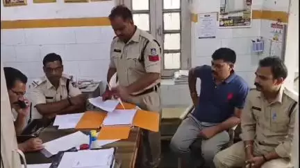 नीमच नगर: मोडी गांव में युवक की संदिग्ध मौत, ससुराल पक्ष का हत्या का आरोप, जिला अस्पताल में हुआ पोस्टमार्टम