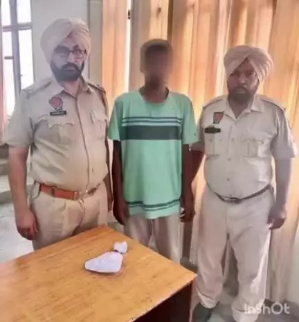 ਸੰਗਰੂਰ: ਥਾਣਾ ਸਦਰ ਧੂਰੀ ਦੀ ਪੁਲਿਸ ਨੇ ਇੱਕ ਵਿਅਕਤੀ ਨੂੰ ਕਾਬੂ ਕਰਕੇ  ਨਸ਼ੀਲੀਆਂ ਗੋਲੀਆਂ ਕੀਤੀਆਂ ਬਰਾਮਦ