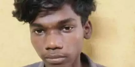 പുനലൂർ: പ്രായപൂർത്തിയാകാത്ത പെൺകുട്ടിയുടെ നഗ്ന ചിത്രങ്ങൾ പകർത്തി ഭീഷണിപ്പെടുത്തിയ യുവാവ് പുനലൂർ പൊലീസിന്റെ പിടിയിൽ