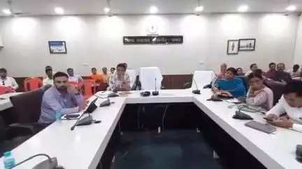 जांजगीर: जिला पंचायत सभाकक्ष में ई-ऑफिस कार्यप्रणाली का दिया गया प्रशिक्षण, कार्यालयीन कार्यों में आएगी गति और पारदर्शिता