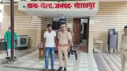 गोला: गोला बाजार समूह लोन प्रकरण में गोला पुलिस ने इंडसइंड बैंक के पूर्व शाखा प्रबंधक को किया गिरफ्तार