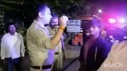 बिधूना: कस्बा के बेला रोड बाईपास पर अंबेडकर नगर मोहल्ला निवासी युवक ने तीन लोगों पर मारपीट कर रुपए छीनने का लगाया आरोप