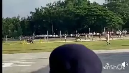 मोतिहारी: पुलिस लाइन मोतिहारी में शुक्रवार को होमगार्ड बहाली की प्रक्रिया में महिला अभ्यर्थियों की दौड़ कराई गई
