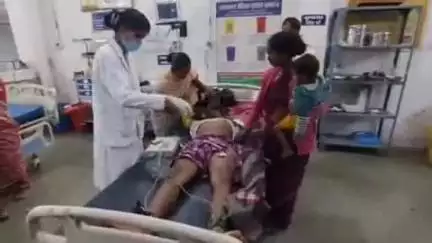 डिंडौरी: धनगांव में आकाशीय बिजली गिरने से युवक घायल, जिला अस्पताल में इलाज जारी