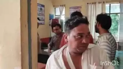 बिधूना: कुदरकोट क्षेत्र के बिधूना-भरथना मार्ग पर स्विमिंग पूल पर नशे में धुत युवकों का हंगामा, आठ लोगों के खिलाफ मुकदमा दर्ज