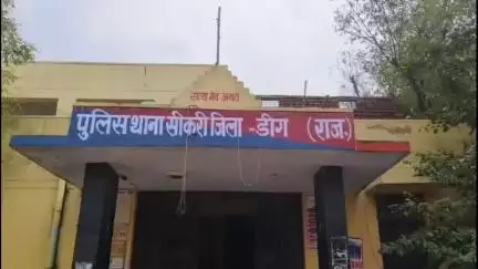 सीकरी: सीकरी क्षेत्र के गुलपाड़ा तिराहे पर पुलिस की नाकाबंदी के दौरान तस्करों ने की फायरिंग, गाड़ी छोड़कर गोतस्कर हुए फरार