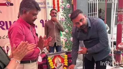 ધ્રાંગધ્રા: મફતીયા પરા કાશી વિશ્વનાથ પાસે શાળા નંબર 12 મા શાળા પ્રવેશ ઉત્સવનો કાયઁક્મ યોજાયો પાલિકા પ્રમુખ ઉપસ્થિત રહ્યા