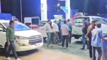 रतलाम: डोसीगांव के भारत पेट्रोलियम पर सीएम काफिले की गाड़ियों में डीजल के साथ भरा पानी, 19 कारें हुईं बंद