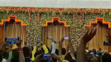 વડોદરા: ઈસ્કોન મંદિર ખાતે સ્નાન યાત્રા બાદ કપાટ ખુલતા ભગવાનના થયા દિવ્ય દર્શન,ભક્તો દર્શનાર્થે ઉમટ્યા