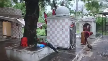 पन्ना: पन्ना की जगन्नाथ रथयात्रा खतरे में! मंदिर मार्ग में भरा गंदा पानी, CM के आदेश भी अनसुने। 
#jansamasya