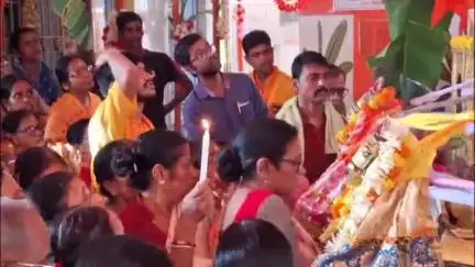 বহরমপুর: বহরমপুর সদর হাসপাতাল লাগোয়া জগন্নাথদেব মন্দিরের ট্রাস্টি বোর্ডের উদ্যোগে রথযাত্রা অনুষ্ঠিত হল