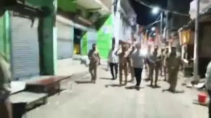 सिकंदरपुर: शहर में आज निकलने वाले महावीर झंडा जुलूस को लेकर प्रशासन सतर्क, 52 थानों के थाना प्रभारी सहित भारी फोर्स तैनात