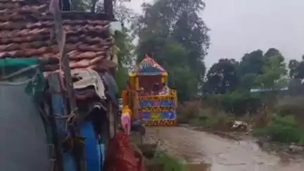 होशंगाबाद नगर: ग्राम डोंगरवाडा से जगन्नाथ भगवान की रथयात्रा नर्मदापुरम के लिए रवाना, ग्रामीणों ने किया स्वागत