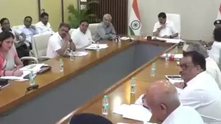 हुज़ूर: भोपाल मंत्रालय में मुख्यमंत्री मोहन यादव ने वीडियो कॉन्फ्रेंसिंग द्वारा बारिश प्रबंधन पर की समीक्षा बैठक