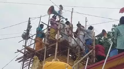 திருப்பத்தூர்: கதிரிமங்கலம் கிராமத்தில் அருள்மிகு ஶ்ரீ திரௌபதியம்மன் கோயில் மகா கும்பாபிஷேகம் - பக்தர்கள் சாமி தரிசனம்