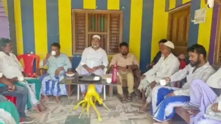 कोचाधामन: कठामठा में विधायक ने लगाया जनता दरबार, लोगों की समस्याओं से हुए रूबरू