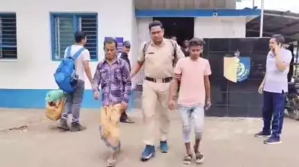 জলঙ্গি: সাহেবনগরে গভীর রাতে পুলিশের অভিযান, গ্রেপ্তার 10 জুয়ারি; পাঠানো হল আদালতে