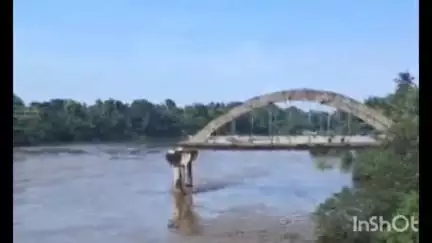 തിരുവല്ല: തോട്ടപ്പുഴശേരി നെടുമ്പ്രയാറിൽ ഒരു ദുരിതാശ്വാസ ക്യാമ്പ് തുറന്നു, മൂഴിയാർ ജലസംഭരണിയുടെ ഒന്നും മൂന്നും ഷട്ടറുകൾ അടച്ചു