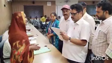 सासाराम: सासाराम के डीआरडीए सभागार में जनता दरबार कार्यक्रम का किया गया आयोजन