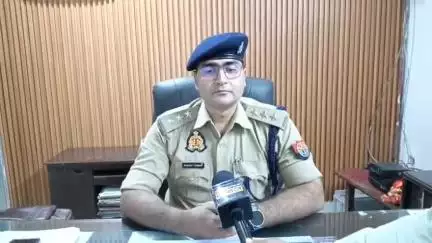 कानपुर: रावतपुर थानाक्षेत्र में फेसबुक पर अशोभनीय टिप्पणी करने वाले व्यक्ति को हिरासत में लिया गया, सहायक पुलिस आयुक्त ने दी जानकारी