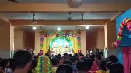 মুরারই ২: জাজিগ্রাম ইসকন মন্দিরে রথযাত্রা উপলক্ষ্যে জগন্নাথ বলরাম সুভদ্রার বিশেষ পুজোপাঠ চলছে