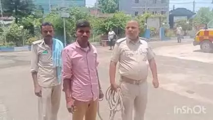 बांका: गोरवामरण गांव से पुलिस ने गैर जमानती वारंटी को गिरफ्तार कर न्यायालय भेजा