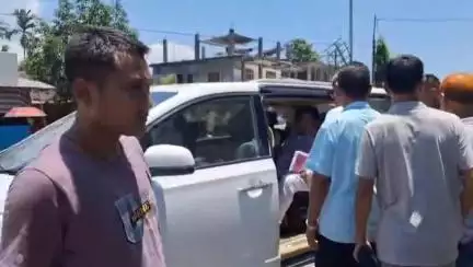 তামুলপুৰ: তামুলপুৰৰ নৱ নিৰ্মিত সাহিত্য সভা ভৱন পৰিদৰ্শন বিটিআৰ প্ৰধান প্ৰমোদ বড়োৰ
